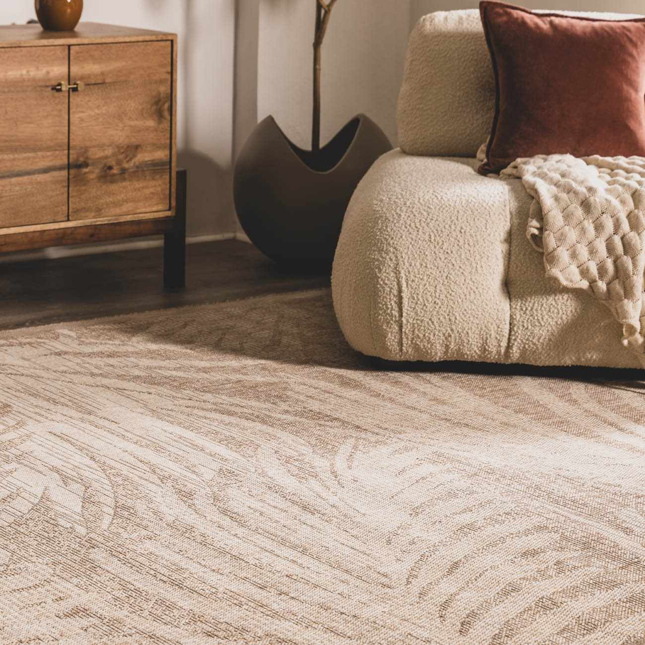 Jens Coastal Outdoor Area Rug – Tan, Cream & Light Beige | Machine-Woven in Turkey